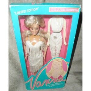 NEW 1990 VINTAGE, by THE HOME SHOPPING CLUB, VANNA WHITE LIMITED EDITION